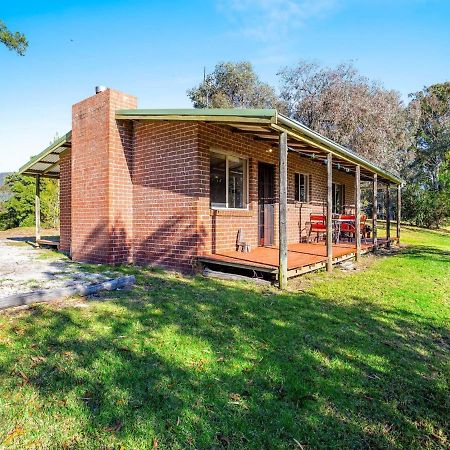 Braeside Cabin Two Alphitonia Central Tilba Exterior foto