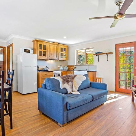 Braeside Cabin Two Alphitonia Central Tilba Exterior foto